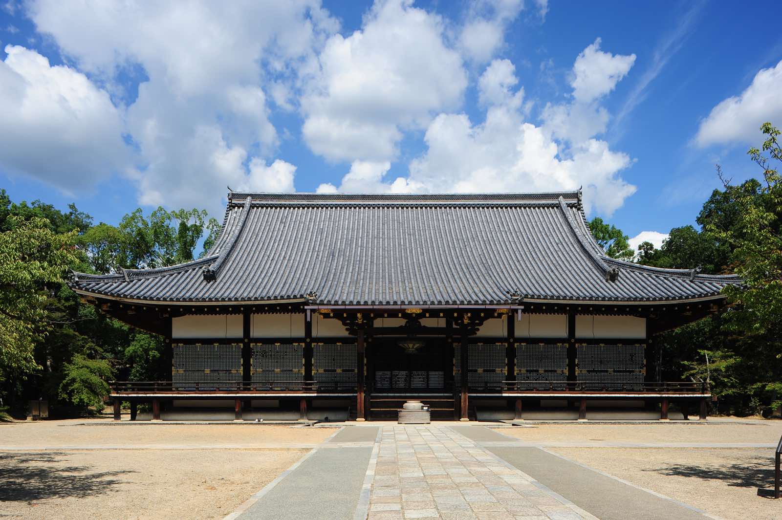 仁和寺 観月祭 金堂